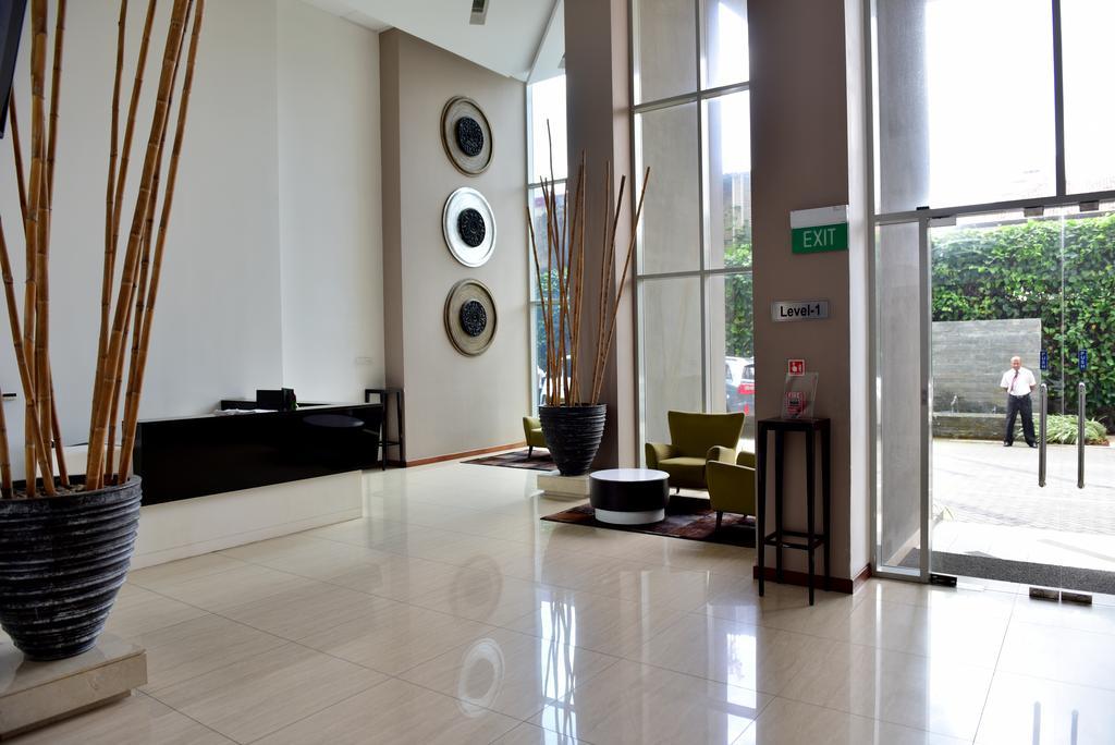 Skylounge Apartment 2 Colombo Extérieur photo